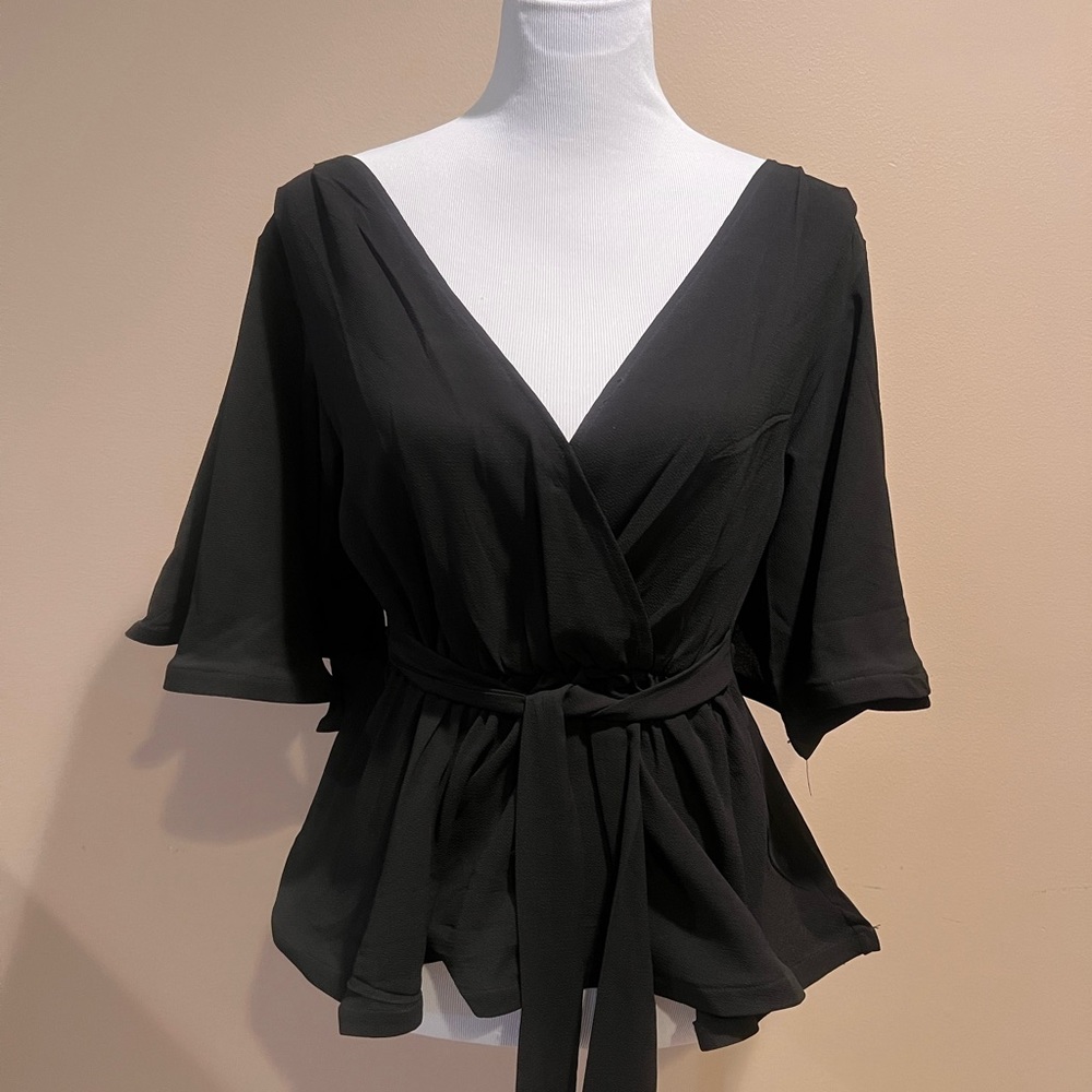 Akira Top wrap
